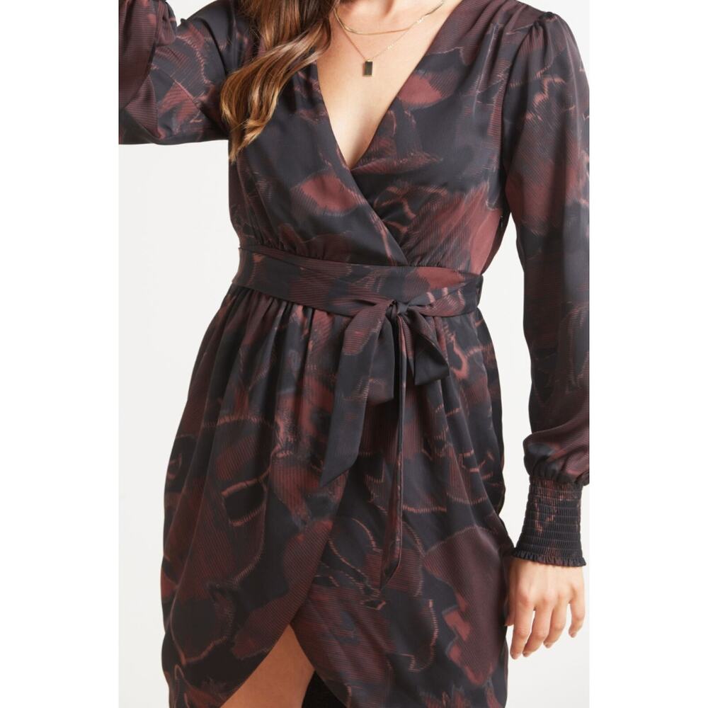 Allison Joy EVEREVE Sascha Surplice Mini Dress Tulip Hem Long Sleeve, XS - Picture 3 of 12